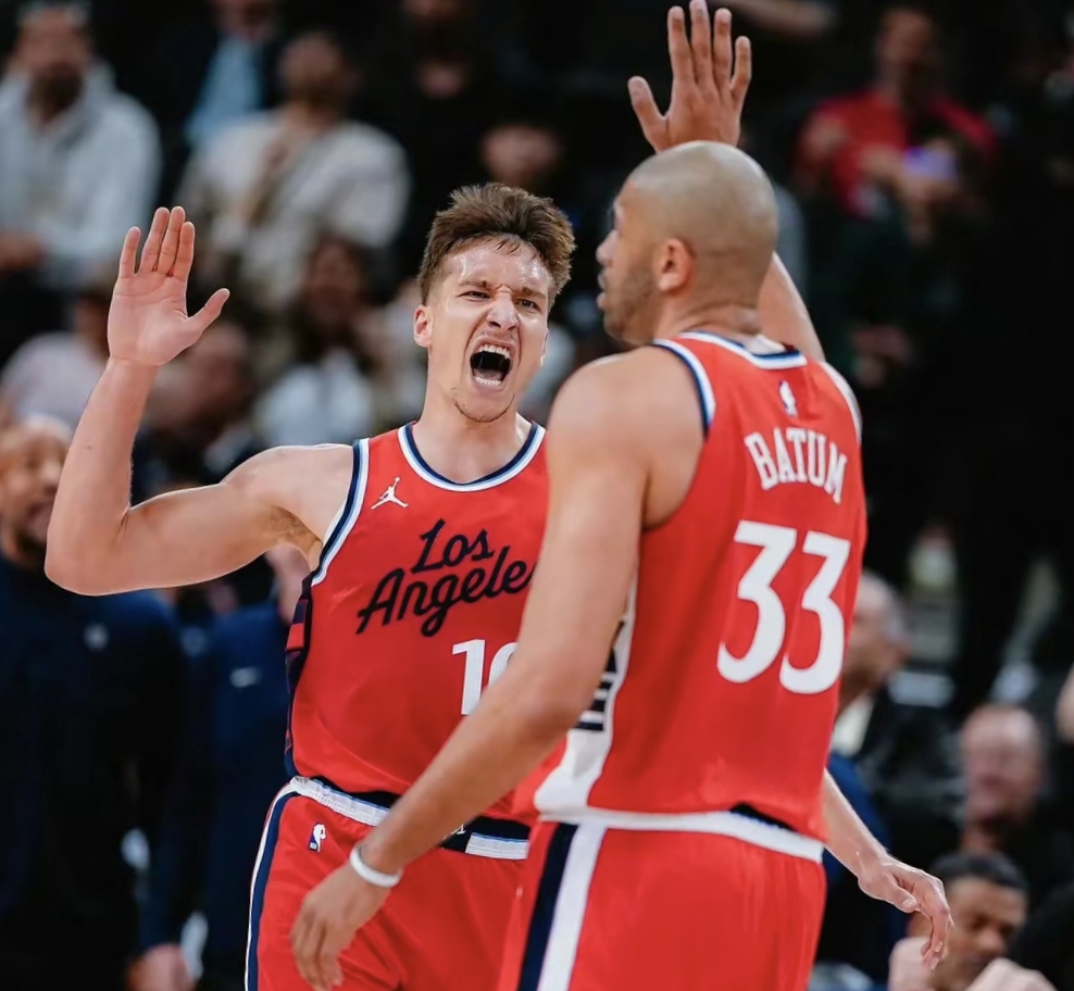 万博体育下载冲刺阶段突围战来临，洛杉矶快船围绕NBA常规赛篮板制胜，更衣室稳定，数据趋势出现新变化的简单介绍