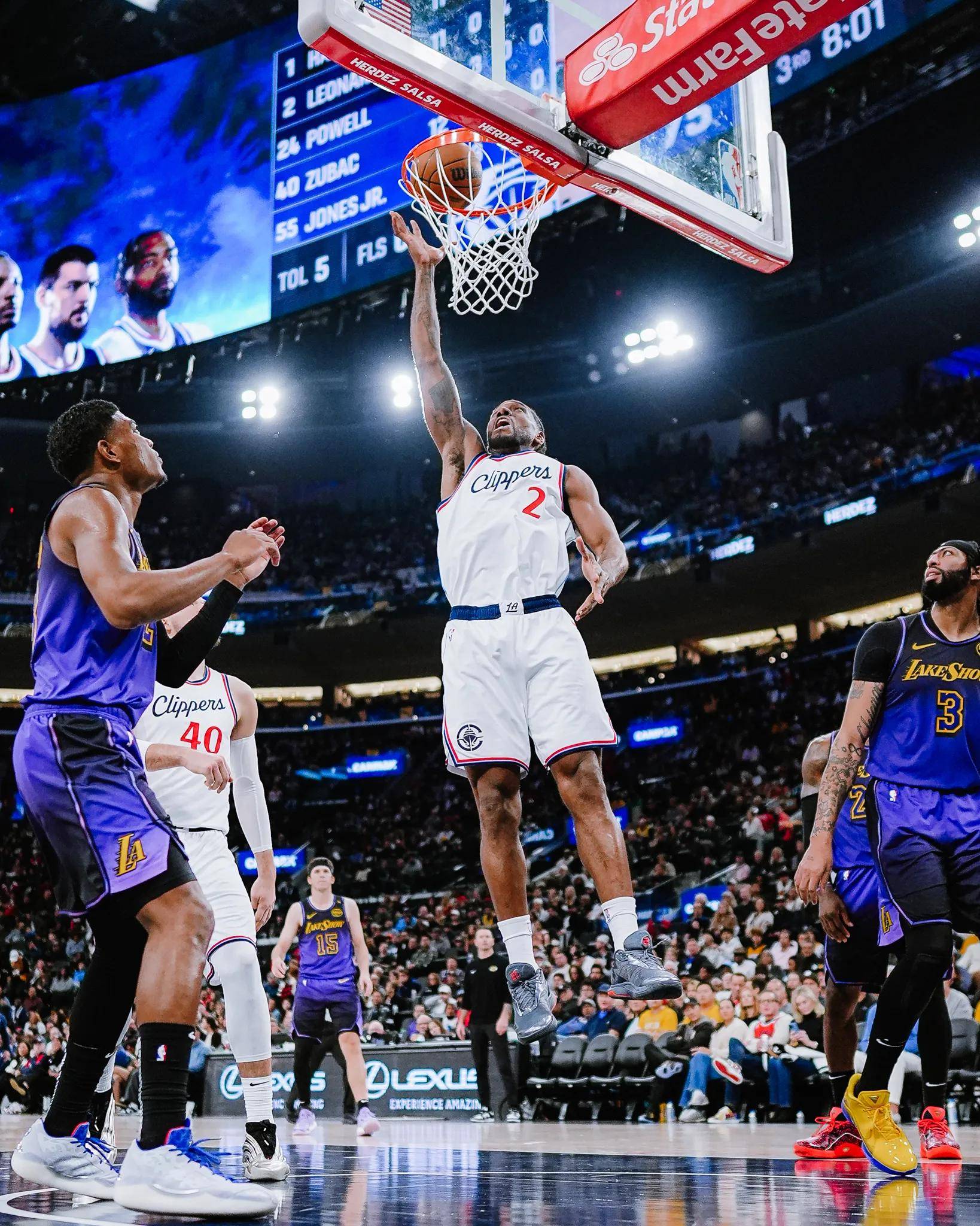 万博体育下载关于洛杉矶快船迎NBA季后赛关键赛，今晨主帅复盘，更衣室稳定，身体对抗强度拉满的信息