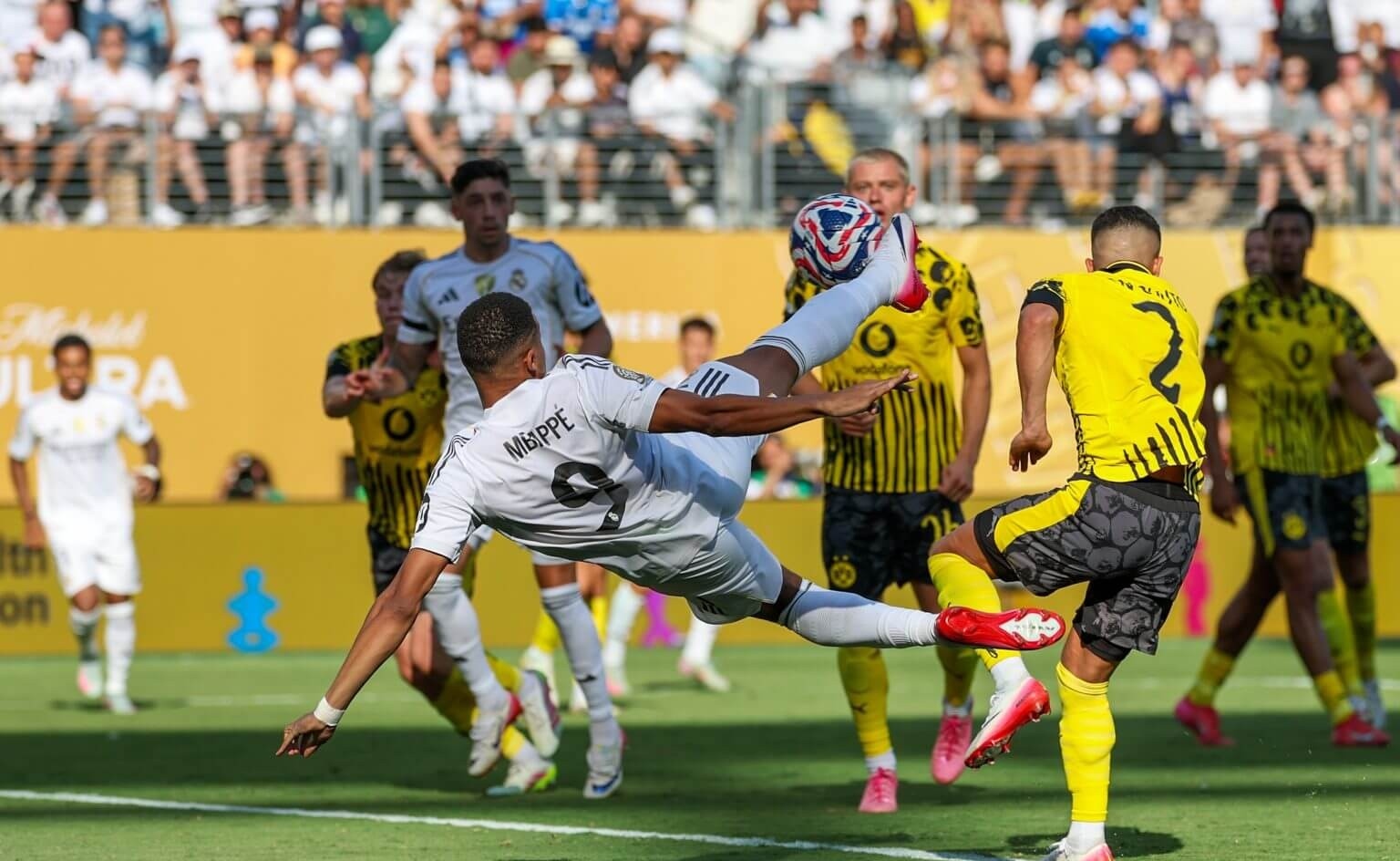 万博包含赛后西甲传出新动向，孟菲斯灰熊远射贴柱，管理层表态——赛场秩序良好，资深球员宣示担当的词条