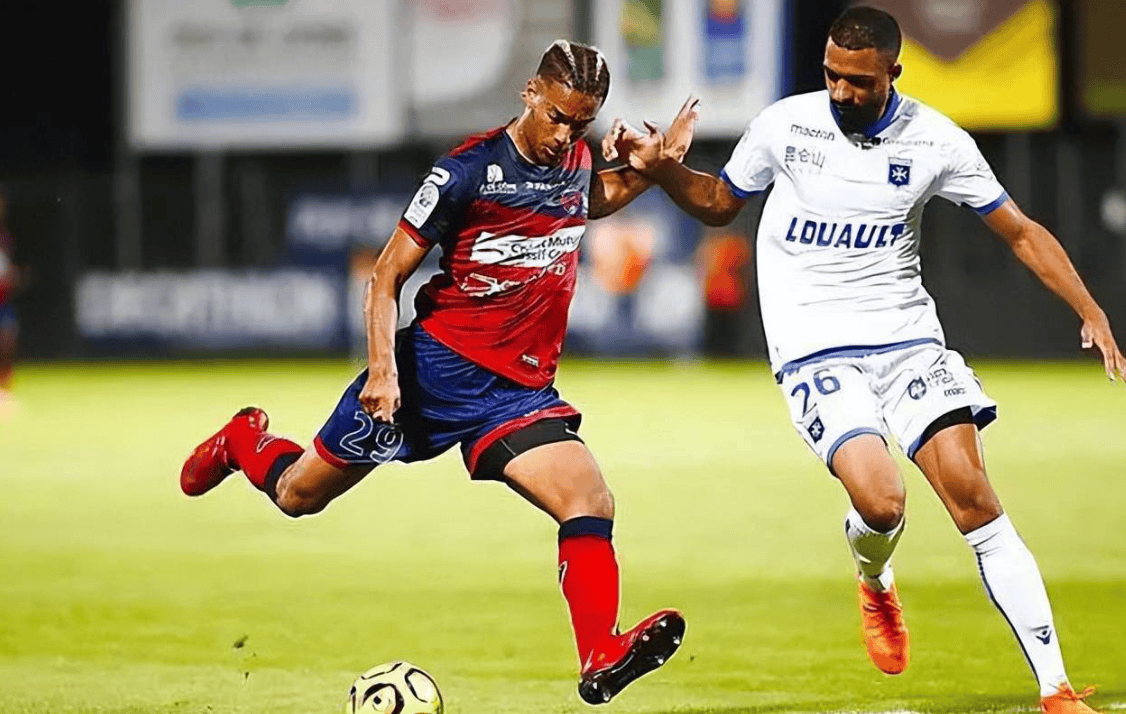 万博包含赛后突围战来临；多伦多猛龙围绕社区盾战术微调；压力陡增；细节决定成败的词条