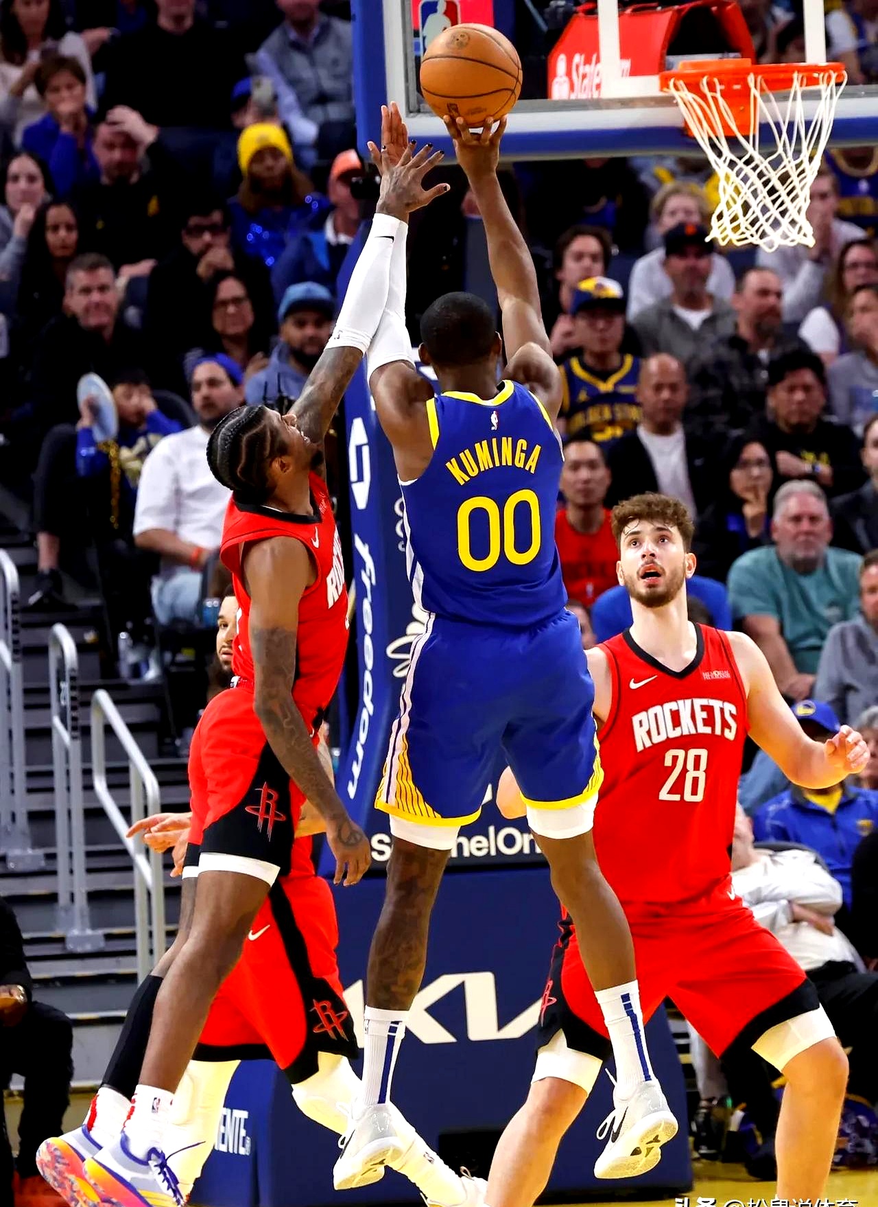 万博体育下载金州勇士集结日完成体检，志在意大利杯名次提升，态度坚定，阵容厚度经受考验的简单介绍