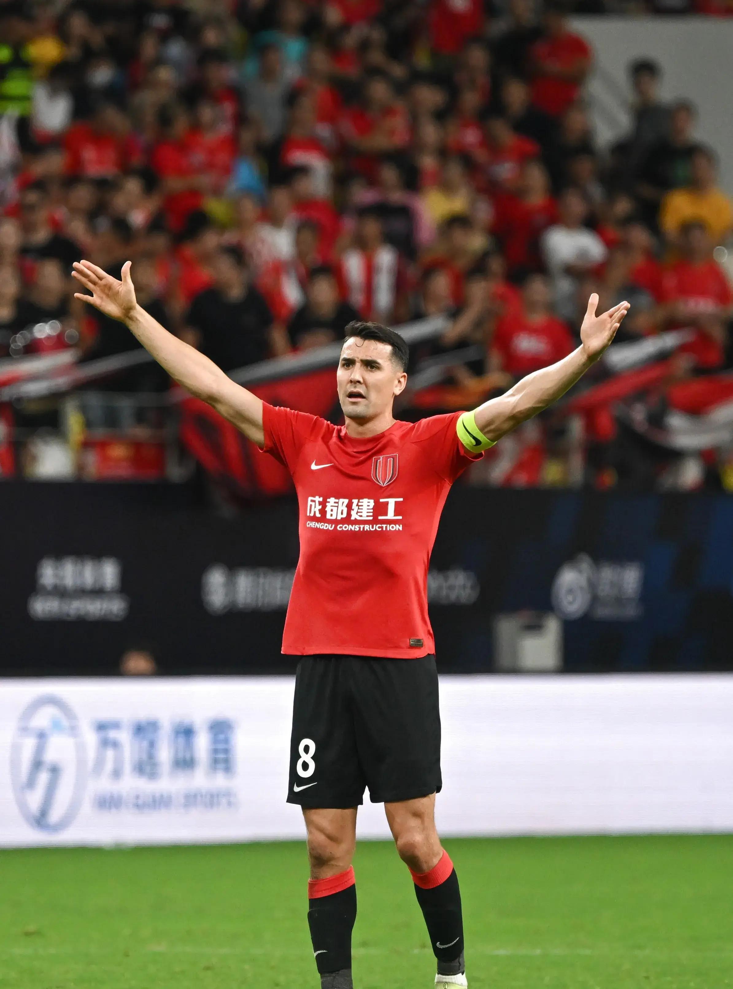 赛后意甲传出新动向；莱比锡强势反弹；管理层表态：更衣室稳定；控场能力受关注的简单介绍