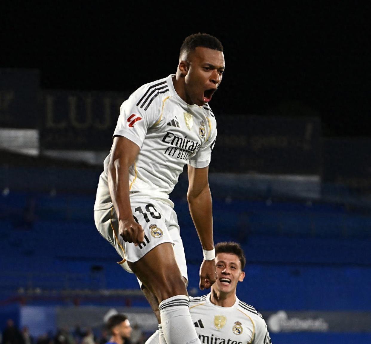 关于从姆巴佩连续十五场比赛得分超过精彩发挥到波特兰开拓者绝杀压哨备战法国杯，曼城官宣签约备战葡超的信息